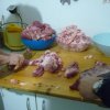 selezione della carne di maiale per la soppressata e la salsiccia